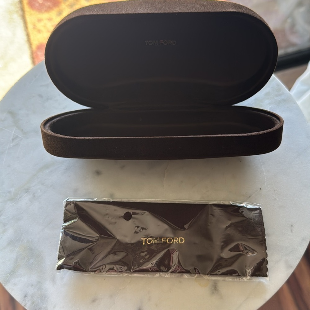 Authentic Tom Ford Case - Picture 2 of 2